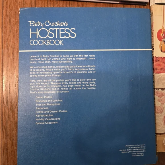 Vintage Set Of 4 Cookbooks